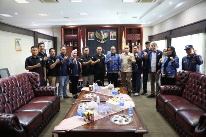 
					Pj. Gubernur Samsudin Terima Kunjungan Pengurus IWO Lampung, Harapkan Sebar Informasi Pembangunan Lampung Ke Masyarakat