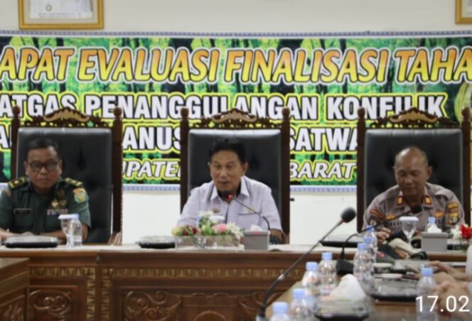 
					Wakil Bupati Pesibar Zulqoini, Hadiri Rapat Evaluasi Pelaksanaan Penanggulangan Satwa Liar