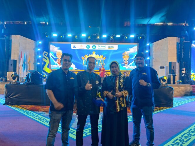 
					IWO Lampung Terima Penghargaan Anugerah Be Strong dari Universitas Lampung