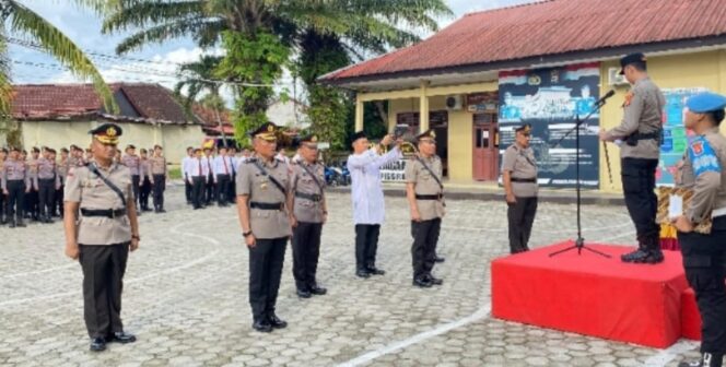
					Rotasi jabatan di Polres Pesisir Barat, Kapolres beri pesan khusus