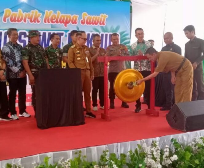 
					Resmikan PT. Pesona Sawit Makmur, Raden Adipati Dukung Beroperasinya Pabrik Sawit 