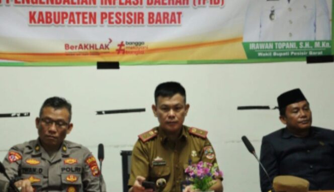 
					Pj. Sekda Tedi Zadmiko Buka HLM TPID Dalam Rangka Bulan Ramadhan dan Idul Fitri&nbsp; 1446 H