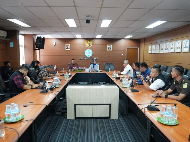 
					Dewan Pers Minta Pengalihan Penahanan Direktur Pemberitaan JakTV