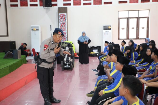 
					Misi Spesial Anak SDIT di Markas Brimob Polda Sumut: Belajar Seru dari Pasukan Elit Polri!