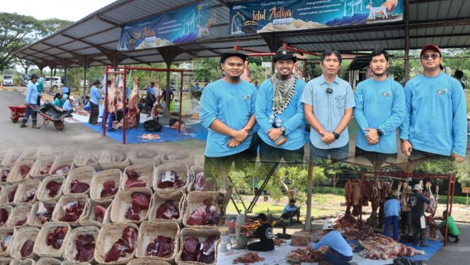 
					Tebar Kebahagiaan : PLN Nusantara Power UP Sebalang Berbagi 1.500 Paket Daging ke Warga Dusun Sekitar PLTU