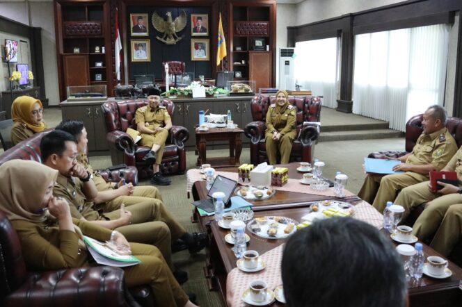 
					Pemprov-Pemkot Perkuat Sinergi, Satukan Langkah Mewujudkan Ibu Kota Provinsi yang Maju dan Berdaya Saing