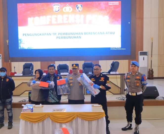 
					Polda Lampung Ungkap Kasus Pembunuhan Berencana Pegawai Koperasi di Natar