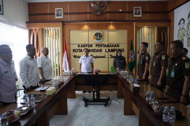 
					Kejati Lampung Beri Penerangan Hukum Bersama Pegawai ATR/BPN Bandar Lampung