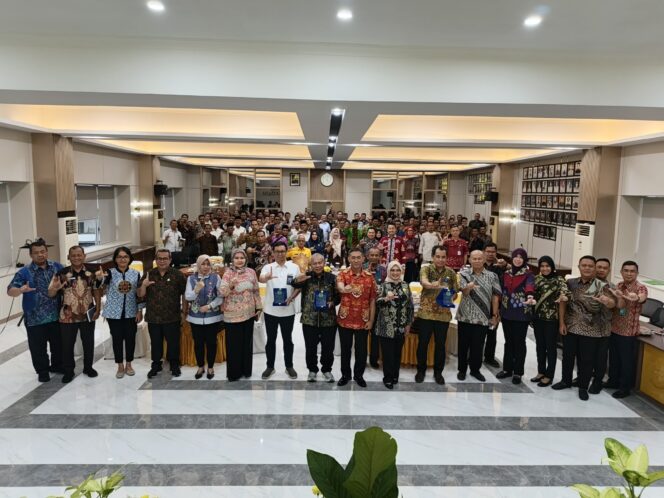 
					Kejati Lampung Gelar FGD Dalam Rangka “Mengawal Pupuk Subsidi Sampai ke Petani”