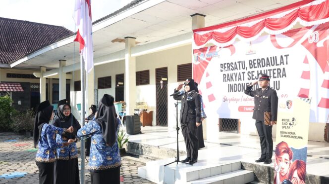 
					Kabid Humas Polda Lampung Jadi Inspektur Upacara HUT RI Ke-80 di SLB Negeri PKK: Kemerdekaan untuk Semua