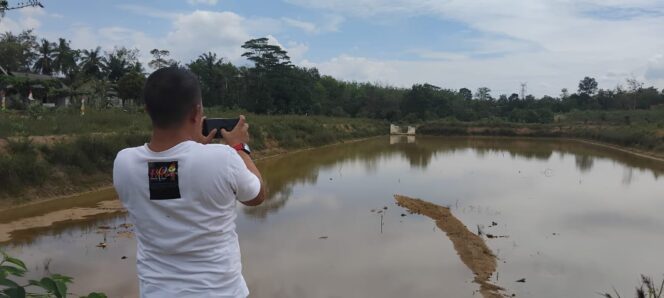 
					Pembuatan Embung di Duga Bersumber Dari Dana Desa, Kades Labuhan Makmur Beri Ganti Rugi Lahan Warga Tak Sesuai Kesepakatan