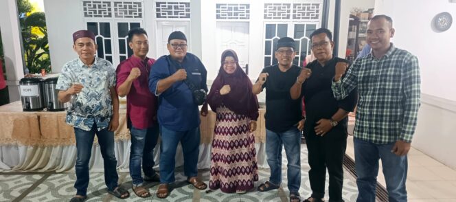 
					Sambutan Kepulangan Bupati Selepas Umroh, Loyalitas Pejabat Mesuji Jadi Sorotan