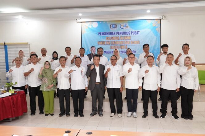 
					Pengukuhan Pengurus KAFE Unila, Momentum Memperkuat Soliditas Serta Kontribusi Alumni Terhadap Kampus dan Bangsa