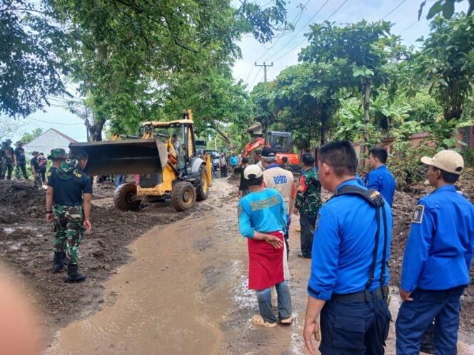 
					Peduli Bencana : Walikota Bandar Lampung Eva Dwiana, Siapkan Bantuan Untuk&nbsp; Korban Longsor