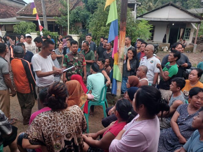 
					Pemerintah Kota Bandar Lampung, Salurkan Uang tunai Bagi Korban Banjir dan Tanah Longsor