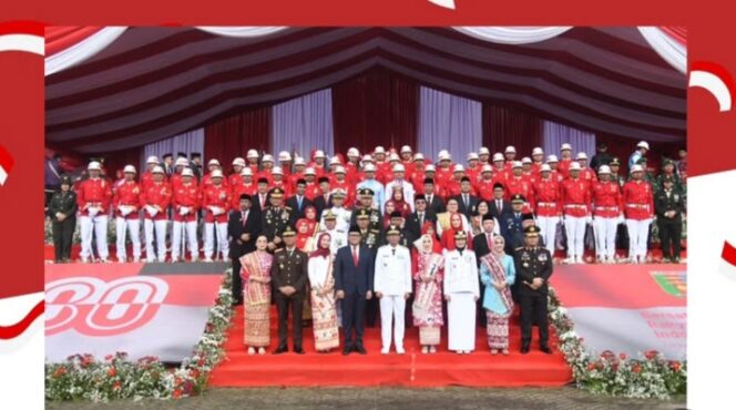 
					Ketua DPRD Provinsi Lampung Bacakan Teks Proklamasi Dalam Upacara Memperingati HUT ke-80 Kemerdekaan RI