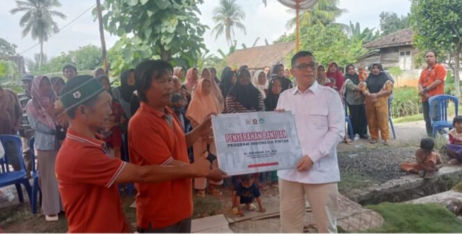 
					Anggota DPR RI, Bob Hasan, Serap Aspirasi Warga di Way Kanan, Soroti Jalan Rusak dan Harga Komoditas