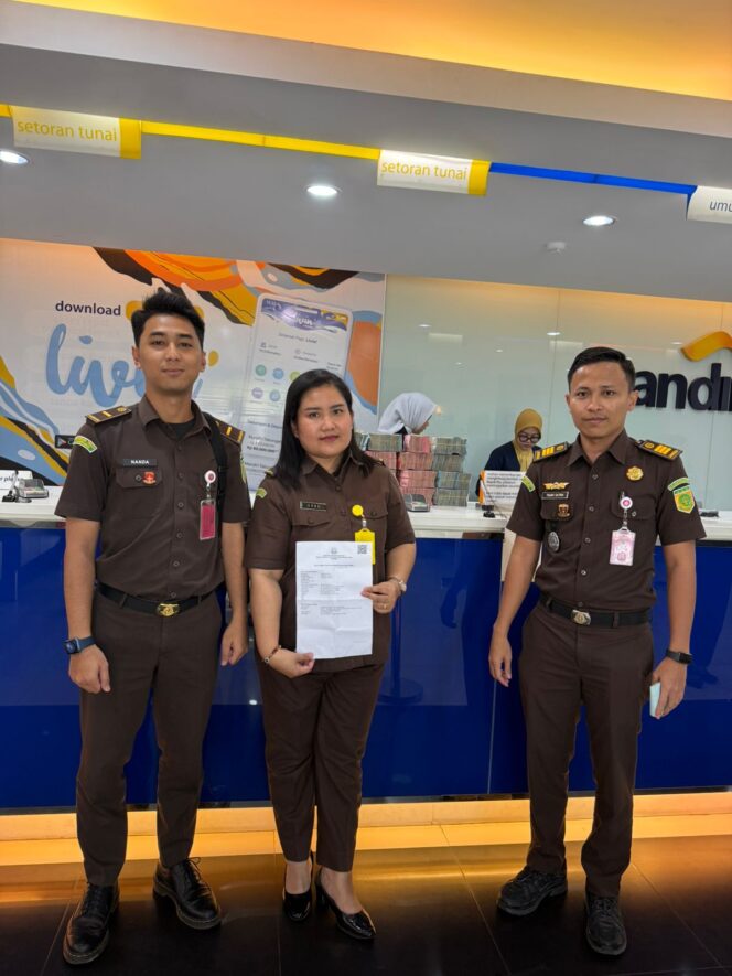 
					Kejari Bandar Lampung Setorkan Pembayaran Pengganti Kerugian Negara Tindak Pidana Korupsi Jl. Ir. Sutami TA 2018-2019