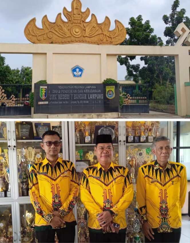 
					Aksi Demo di Bandar Lampung : Siswa/i SMKN 7 Tetap Adakan KBM Wajibkan Orang Tua Antar dan Jemput Sekolah