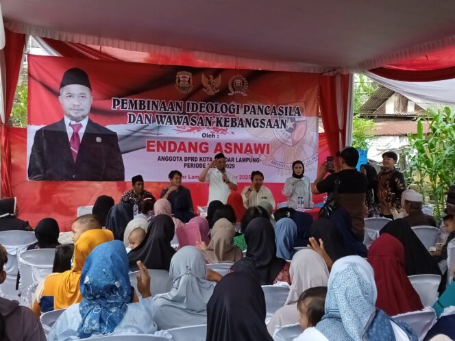 
					Gelar Pembinaan Ideologi Pancasila dan Wawasan Kebangsaan (PIP -WK) di Way Lunik, Endang Asnawi : Masyarakat Harus Memiliki Fondasi Kebangsaan