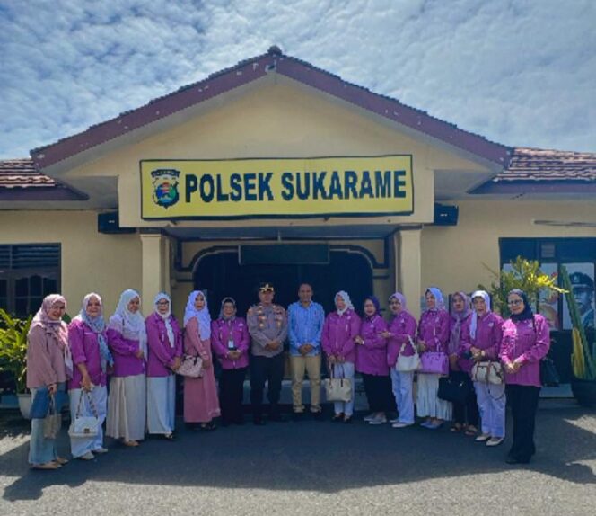 
					PAPELA Gruduk Polsek Sukarame, Kecam Aksi KDRT
