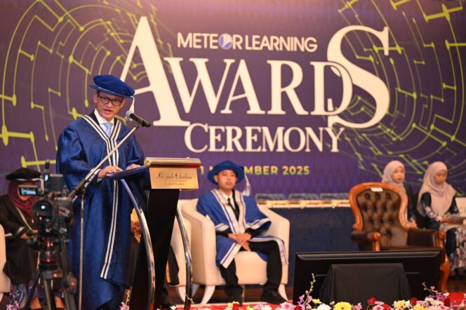 
					Pemuda Lampung Toreh Prestasi Internasional: Radep Riyantoro Terima Penghargaan Pendidikan di Malaysia