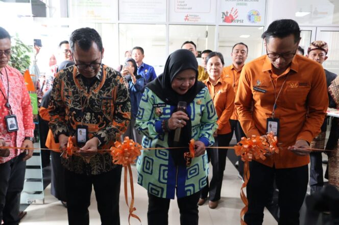 
					Sinergitas Pemerintah dan BPS Lampung, Eva Hadiri Peresmian PST Gedung BPS Bandar Lampung