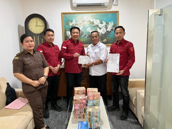 
					Setorkan Kerugian Negara 1,8 M, Kejari Bandar Lampung Komitmen Berantasa Korupsi Demi Pemerintahan Yang Bersih dan Berintegritas