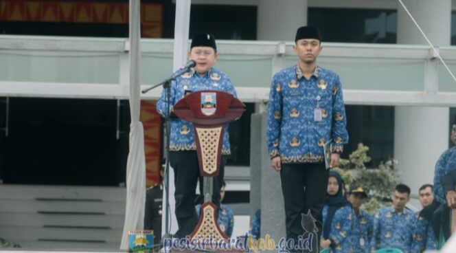 
					Pemkab Pesibar Gelar Upacara Peringatan Hari Pahlawan, Wakil Bupati Irawan Topani Bertindak Sebagai Inspektur