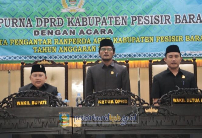
					Irawan Topani Hadiri Rapat Paripurna Agenda Penyampaian Nota Pengantar Ranperda APBD Pesibar TA 2026