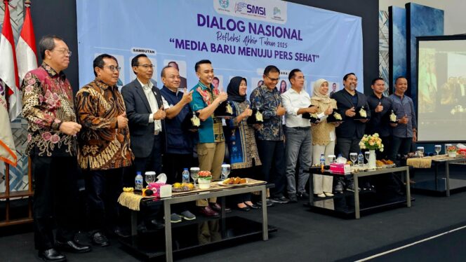 
					Ketua Dewan Pers Komaruddin Hidayat Buka Dialog Nasional SMSI: Media Baru Harus Mengarah pada Pers Sehat