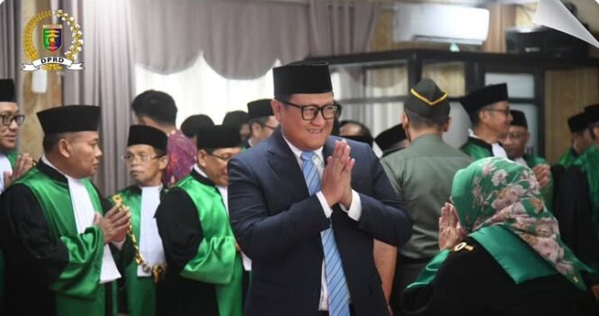 
					A Giri Akbar Hadiri Wisuda Purna Bhakti Ketua PTA Bandar Lampung