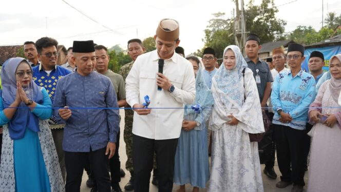 
					Jalan Babatan-Simpang Bayur yang Bertahun-tahun Rusak Kini Resmi Dibuka