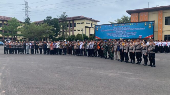 
					Kapolda Lampung Pimpin Apel Gelar Pasukan Operasi Ketupat 2026