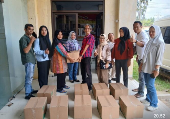 
					Polda Lampung Bagikan 209 Paket Bingkisan kepada Jurnalis Jelang Idul Fitri 2026