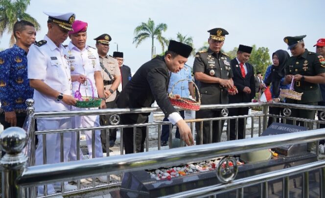 
					Upacara Ziarah di TMP Warnai Peringatan Hari Jadi ke-62 Provinsi Lampung