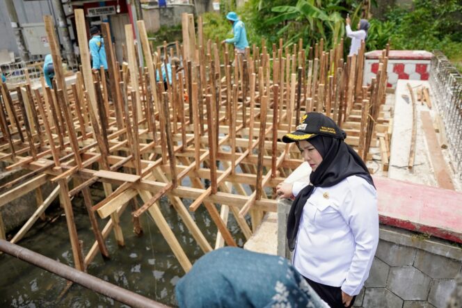 
					Cegah Banjir, Pemkot Bandar Lampung Terus Perbaiki Saluran Air di 18 Titik