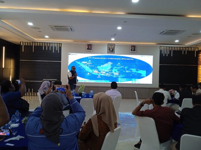 
					Jalin Silaturahmi Rekan Media, Pelindo Regional 2 Panjang Paparkan Penyampaian Refleksi Kinerja 2025