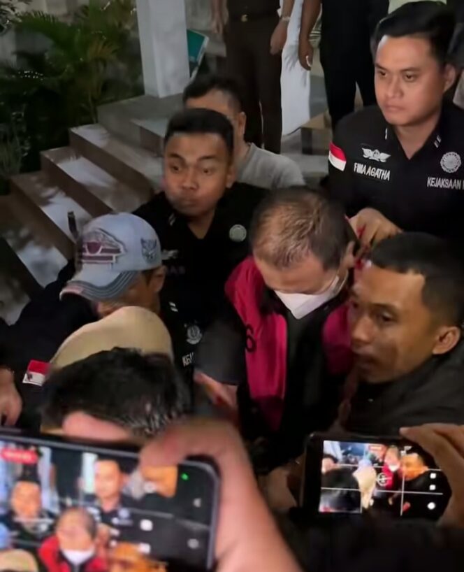 
					Mantan Gubernur Lampung Ditetapkan Tersangka Perkara Dugaan Korupsi PT LEB