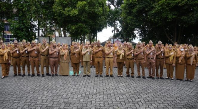 
					Sekdaprov Lampung Canangkan Zona Integritas, Dorong Birokrasi Bersih dan Melayani