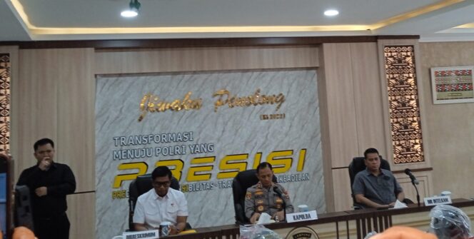 
					Aksi Cepat Polda Lampung Berhasil Ungkap Kasus Curat Ranmor Atas Gugurnya Bripka (Anumerta) Arya Supena