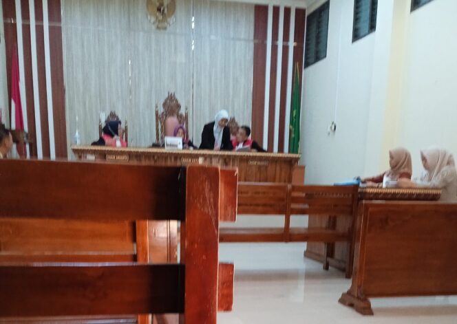 
					Berkas Administrasi Alat Bukti Lengkap, Saparin Siap Bawa 2 Saksi Pada Sidang Selanjutnya