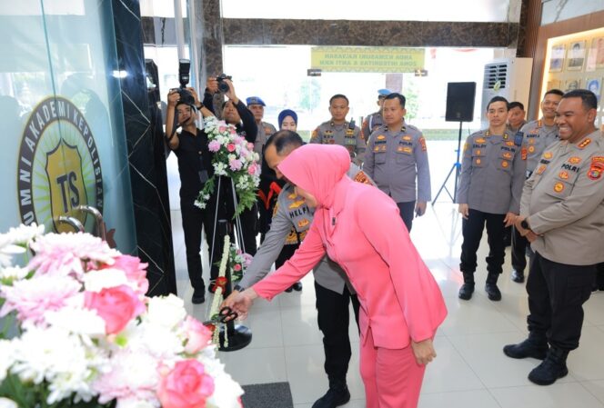 
					Kapolda Lampung Resmikan Tiga Fasilitas Penunjang Pelayanan Polresta Bandar Lampung