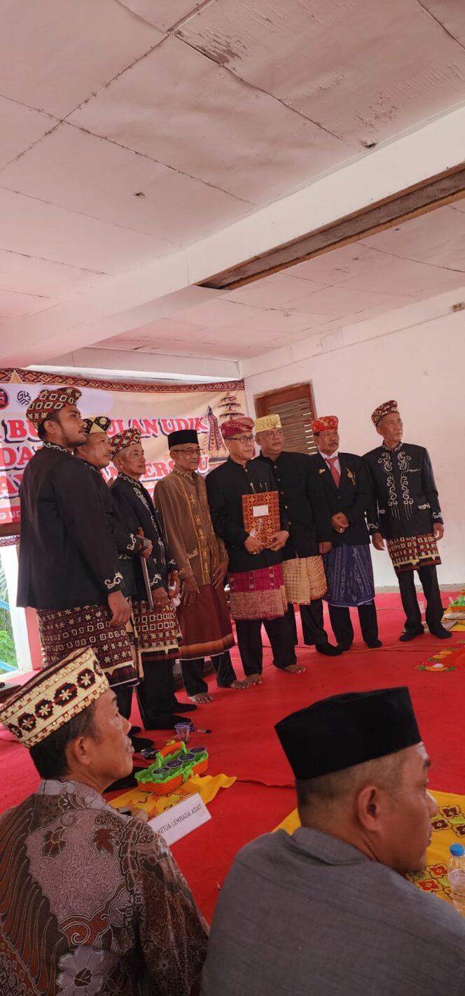 
					‎Tolak Perpanjangan HGU PTPN Vll Bunga  Mayang: Masyarakat Adat Buai Bulan Udik Tuntut Penyelesaian Hak Ulayat