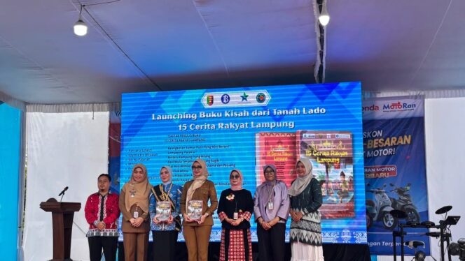 
					Pengukuhan Bunda Literasi Keuangan Tingkat Provinsi, Kabupaten dan Kota, Perkuat Gerakan Edukasi Keuangan Bagi Masyarakat