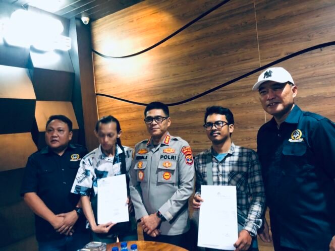 
					Kampus UIN RIL Dijaga Preman Wartawan Meliput di Kroyok Tanpa Sebab