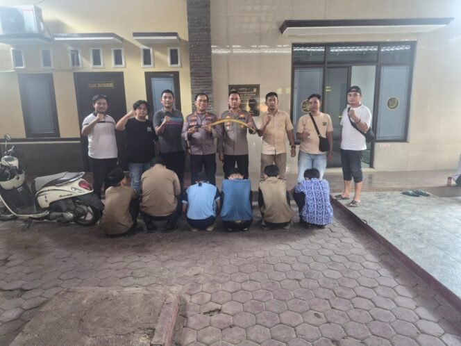 
					Polisi Amankan Enam Pelajar Diduga Terlibat Tawuran Bersenjata Tajam di Labuhan Ratu
