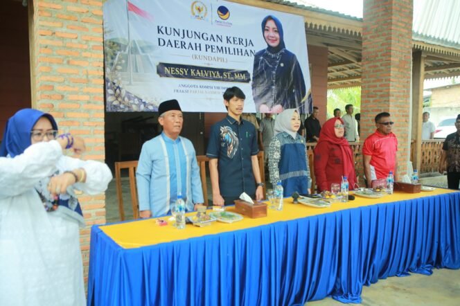 
					Nessy Kalviya Temui Warga Desa Fajar Bulan, Serap Aspirasi Masyarakat