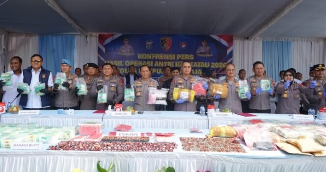 
					Polda Lampung Ungkap 379 Kasus Narkoba di OPS Antik Krakatau, Sita 85,9 Kg Sabu