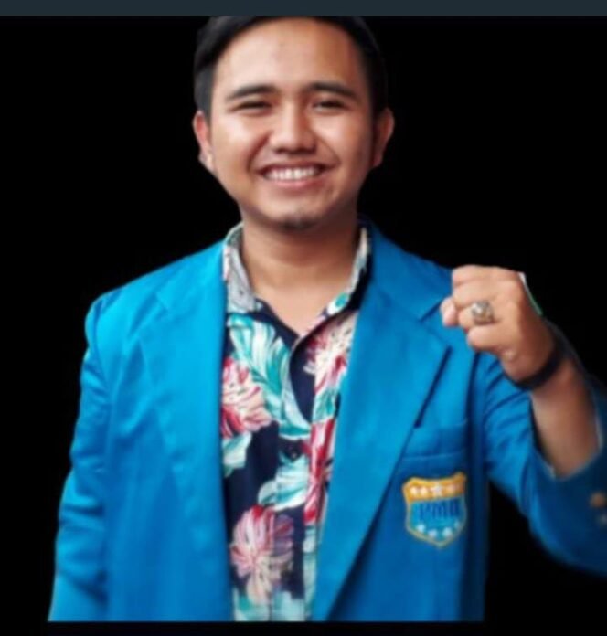 
					DLH Didesak Buka Dasar Izin dan Pertanggungjawabkan Pengawasan Atas Pengerukan Bukit Langkapura